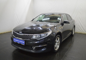 Подержанный автомобиль Kia Optima Sedan 2017 года (1 фото)