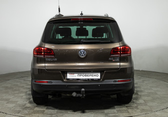 Подержанный автомобиль Volkswagen Tiguan 2016 года (6 фото)