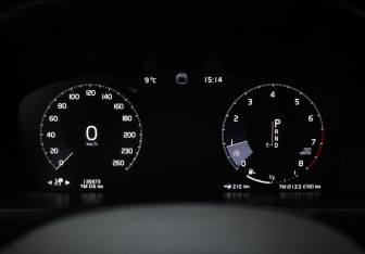 Подержанный автомобиль Volvo XC90 2019 года (13 фото)