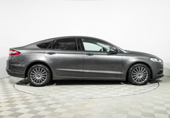 Подержанный автомобиль Ford Mondeo Sedan 2016 года (4 фото)
