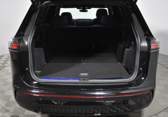 Подержанный автомобиль Volkswagen Teramont 2025 года (24 фото)