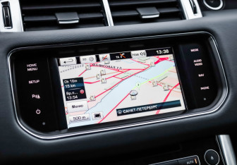 Подержанный автомобиль Land Rover Range Rover Sport 2015 года (21 фото)