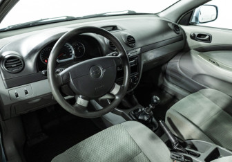 Подержанный автомобиль Chevrolet Lacetti Wagon 2012 года (11 фото)