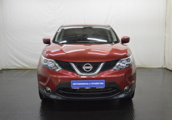 Подержанный автомобиль Nissan Qashqai 2016 года (2 фото)