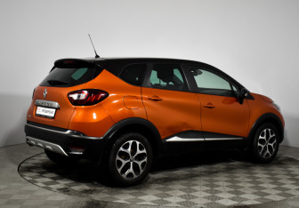 Подержанный автомобиль Renault Kaptur 2018 года (5 фото)