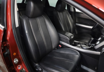 Подержанный автомобиль Mazda CX-7 2007 года (23 фото)