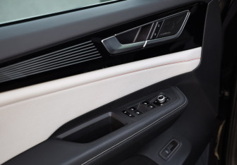 Подержанный автомобиль Volkswagen Teramont 2024 года (26 фото)