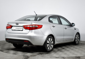 Подержанный автомобиль Kia Rio Sedan 2012 года (5 фото)