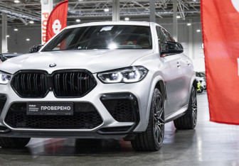 Подержанный автомобиль BMW X6 M 2020 года (4 фото)