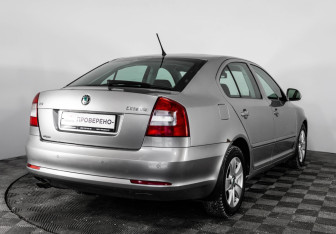 Подержанный автомобиль Skoda Octavia Liftback 2012 года (5 фото)