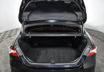 Подержанный автомобиль Toyota Camry Sedan 2021 года (20 фото)