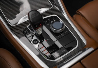Подержанный автомобиль BMW X5 M 2021 года (24 фото)