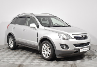 Подержанный автомобиль Opel Antara 2013 года (3 фото)