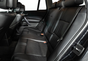 Подержанный автомобиль BMW X3 2009 года (10 фото)