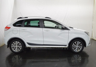 Подержанный автомобиль LADA (ВАЗ) XRAY 2020 года (4 фото)