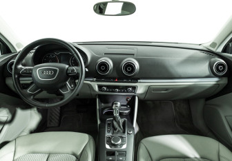 Подержанный автомобиль Audi A3 Sedan 2014 года (13 фото)