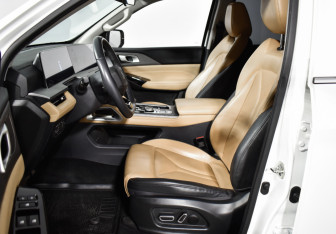 Подержанный автомобиль Changan Hunter Plus 2024 года (10 фото)