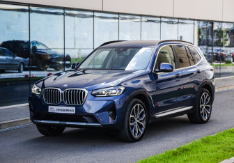 Подержанный автомобиль BMW X3 2021 года (3 фото)