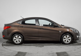 Подержанный автомобиль Hyundai Solaris Sedan 2015 года (4 фото)