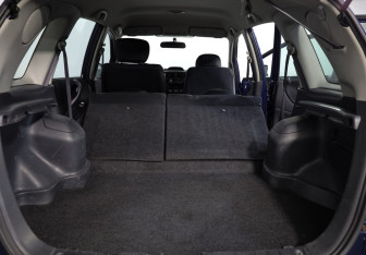 Подержанный автомобиль Suzuki Liana Wagon 2006 года (23 фото)