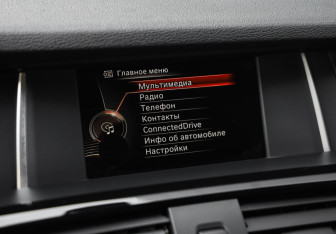 Подержанный автомобиль BMW X3 2017 года (19 фото)
