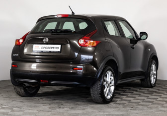 Подержанный автомобиль Nissan Juke 2013 года (5 фото)