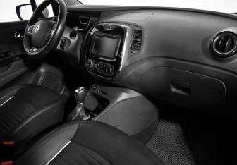 Подержанный автомобиль Renault Kaptur 2020 года (13 фото)