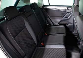Подержанный автомобиль Volkswagen Tiguan 2018 года (12 фото)