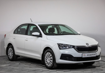 Подержанный автомобиль Skoda Rapid Liftback 2021 года (3 фото)