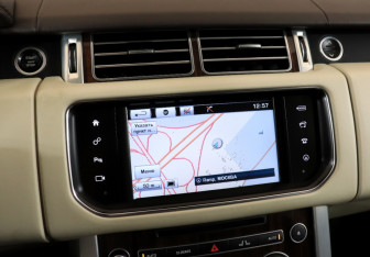 Подержанный автомобиль Land Rover Range Rover 2016 года (20 фото)