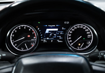 Подержанный автомобиль Toyota Camry Sedan 2020 года (21 фото)