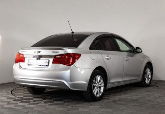 Подержанный автомобиль Chevrolet Cruze Sedan 2013 года (5 фото)