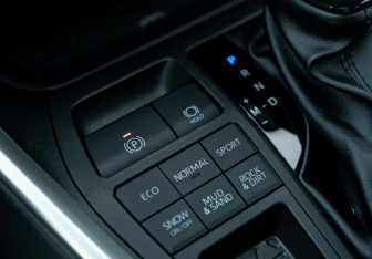 Новый Toyota RAV4 2025 (28 фото)