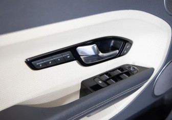 Подержанный автомобиль Land Rover Range Rover Evoque 2013 года (21 фото)