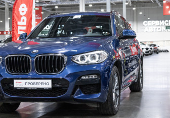 Подержанный автомобиль BMW X3 2018 года (4 фото)
