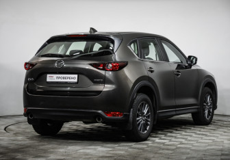 Подержанный автомобиль Mazda CX-5 2021 года (5 фото)