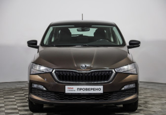 Подержанный автомобиль Skoda Rapid Liftback 2020 года (2 фото)