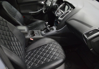 Подержанный автомобиль Ford Focus Hatchback 2012 года (11 фото)