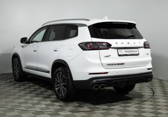 Подержанный автомобиль Chery Tiggo 8 Pro Max 2022 года (7 фото)
