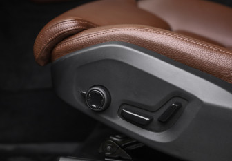 Подержанный автомобиль Volvo XC90 2020 года (28 фото)