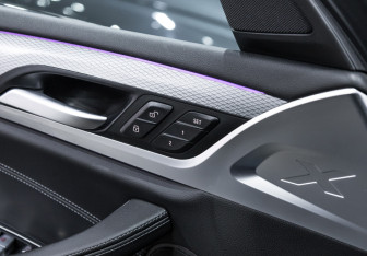 Подержанный автомобиль BMW X3 2021 года (21 фото)
