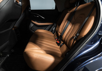 Подержанный автомобиль Omoda C5 2023 года (10 фото)