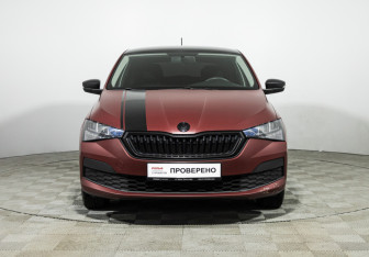 Подержанный автомобиль Skoda Rapid Liftback 2020 года (2 фото)