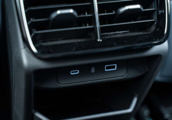 Новый Geely Atlas 2025 (28 фото)