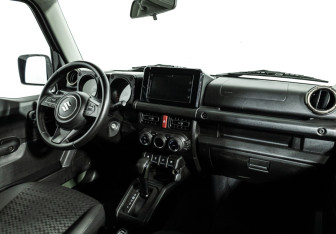 Подержанный автомобиль Suzuki Jimny 2020 года (9 фото)