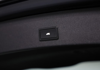 Подержанный автомобиль Audi Q5 2012 года (28 фото)