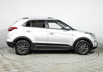 Подержанный автомобиль Hyundai Creta 2020 года (4 фото)