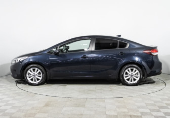 Подержанный автомобиль Kia Cerato Sedan 2018 года (8 фото)