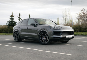 Подержанный автомобиль Porsche Cayenne 2020 года (8 фото)