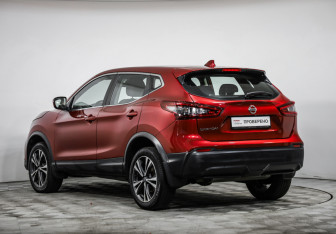 Подержанный автомобиль Nissan Qashqai 2020 года (7 фото)